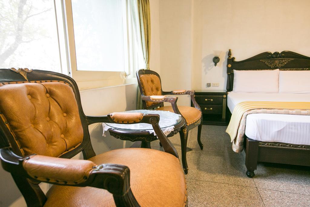 Jing Ai Hotel Luodong Eksteriør billede