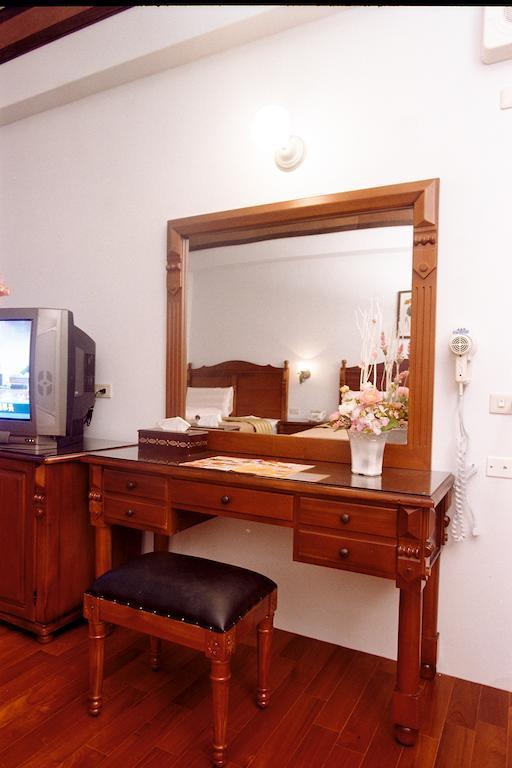 Jing Ai Hotel Luodong Værelse billede
