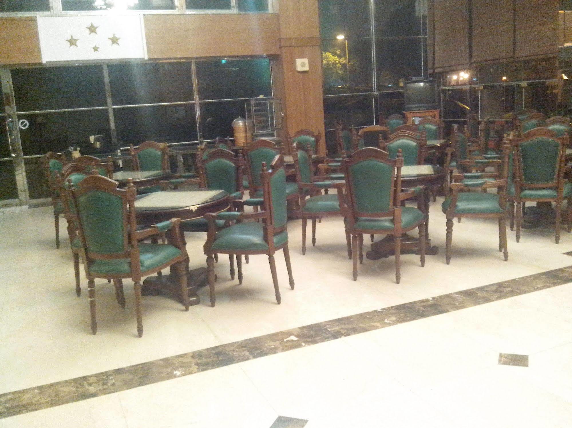 Jing Ai Hotel Luodong Eksteriør billede